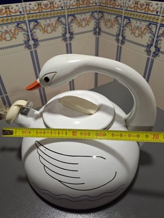 Tetera Cisne Blanca Metal
