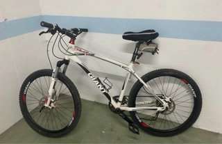 Bicicleta de Montaña Giant M, Marbella
