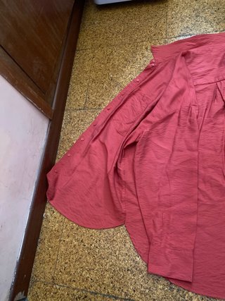 Camisa rosa fuerte oversize