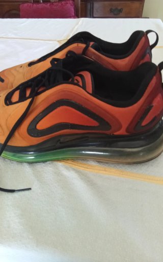 Nike Air Max 720 Sunrise