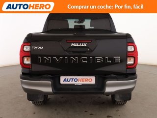 Toyota Hilux 2.8 D-4D Double Cab Invincible 4x4