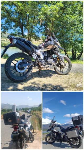 Moto Trail Negra y Plata