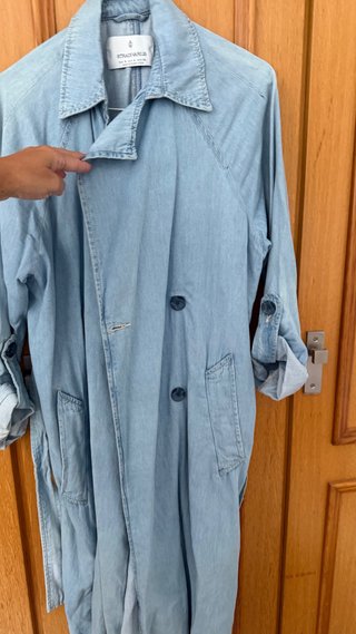 Trench Stradivarius Azul Talla M