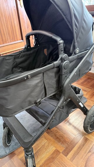Cochecito de bebé negro