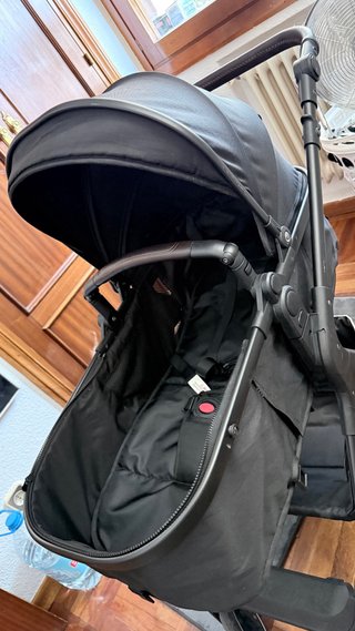 Cochecito de bebé negro