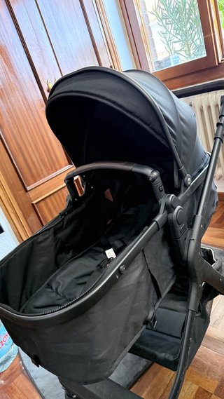 Cochecito de bebé negro