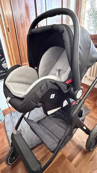 Cochecito de bebé negro