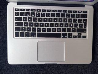 Apple - MacBook Air 13 2017 8GB RAM 128GB SSD