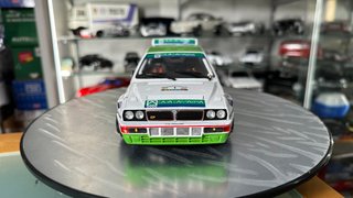 Lancia delta caja cantabria chus puras escala 1:18