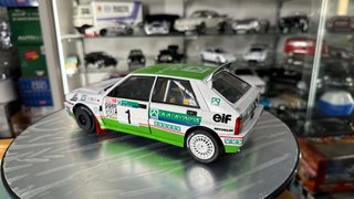 Lancia delta caja cantabria chus puras escala 1:18
