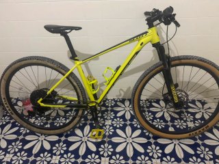 Bicicleta Scott Scale 970 R29