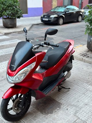 Honda PCX 125 Roja
