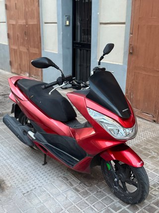 Honda PCX 125 Roja
