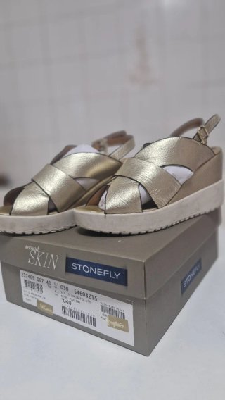 Sandalias Stonefly doradas Talla 40