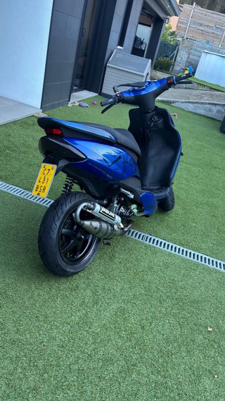 Yamaha Jog RR Azul