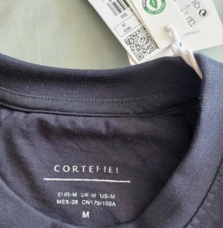 CAMISETA DE HOMBRE CON ETIQUETAS CORTEFIEL