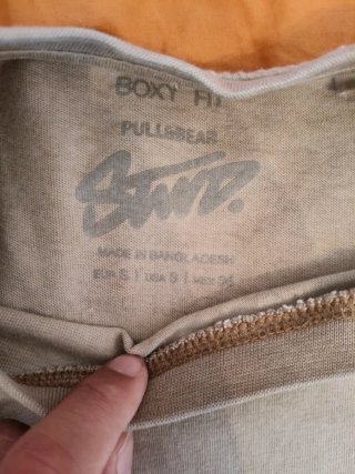 Camiseta beige con estampado