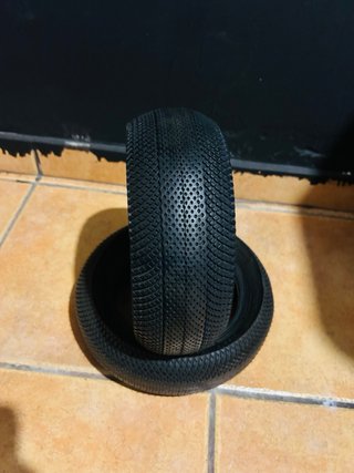 OFERTON PACK NEUMATICOS PMT/SNAKE Y PIEZAS EXTRAS