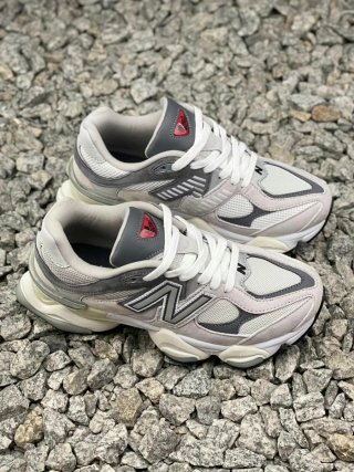 New Balance 45 Gris/Blanco Nuevas Originales