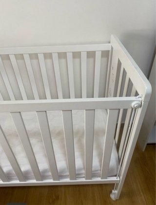 Cuna Uzturre madera blanca