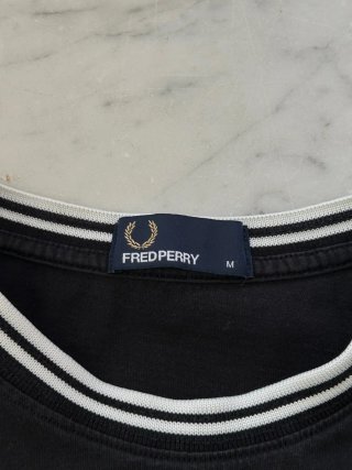 Camiseta Fred Perry Negra Talla M