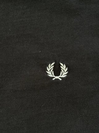 Camiseta Fred Perry Negra Talla M