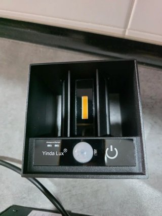 Apliques LED Pared 220V. Ángulo luz regulable