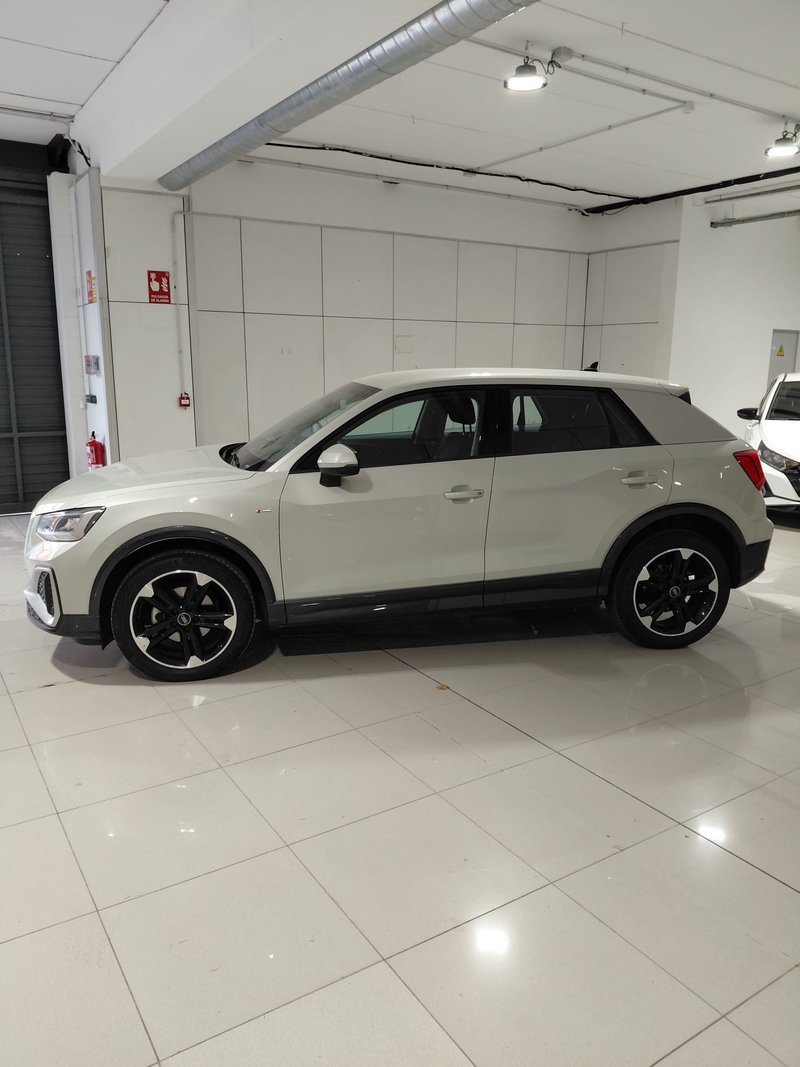 Audi Q2 1.5 S line 35 TFSI 2025, foto 2