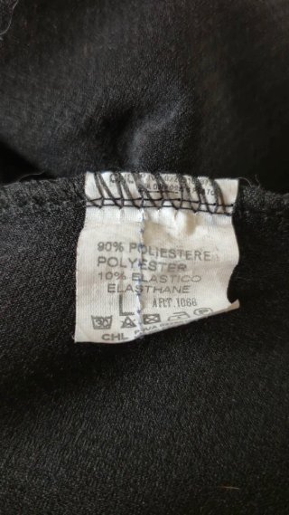 Mono corto negro con encaje Khloefemme