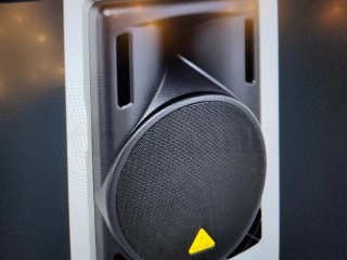Altavoz Activo Negro
