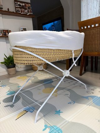 Capazo mimbre bebé con soporte
