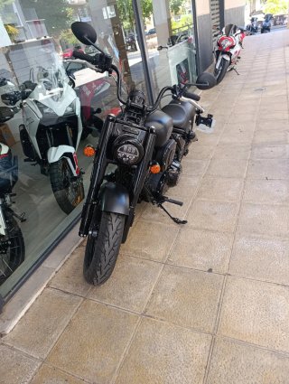 Indian Chief Dark Horse Bobber Negra