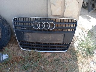 Faros traseros y parrilla Q7