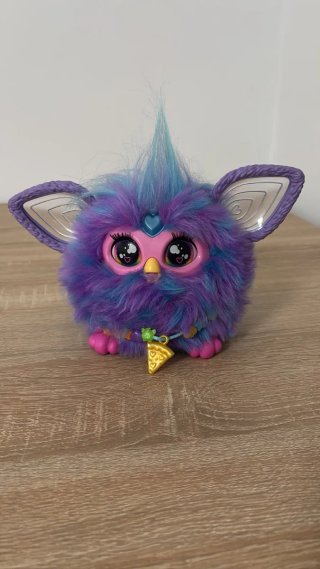 Furby Morado y Azul interactivo