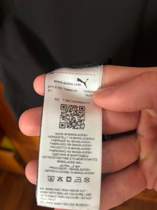 Camiseta deportiva Puma negra y gris