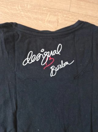 Camiseta Desigual Talla M Negra