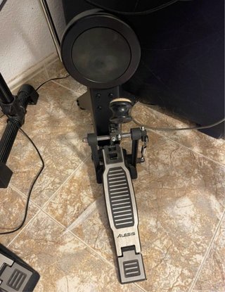 Batería Electrónica Alesis DM6 USB Kit
