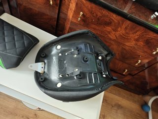 Asiento Kawasaki Vulcan S WN650 Negro/Verde