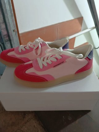 Zapatillas deportivas rosas y rojas talla 39