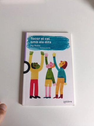 Tocar el cel amb els dits