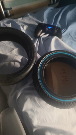 2 Ruedas Patinete Nuevas (1 Maciza)