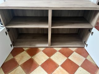 Mueble TV madera y blanco
