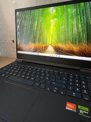 Portátil HP Victus 16 Ryzen 7 32GB RTX 4060 1TB