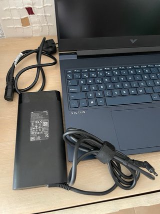 Portátil HP Victus 16 Ryzen 7 32GB RTX 4060 1TB
