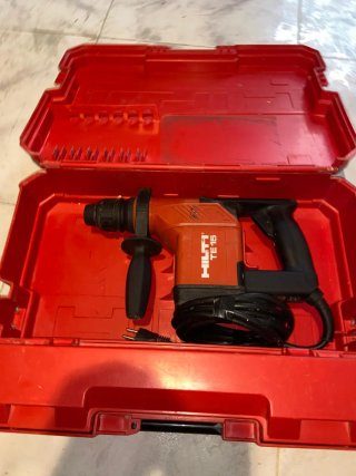 Taladro Hilti TE 15 + Brocas