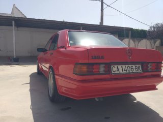 Mercedes-Benz 190E