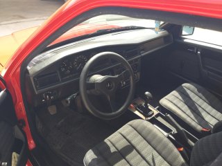 Mercedes-Benz 190E