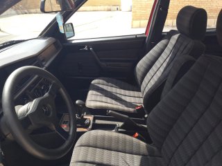 Mercedes-Benz 190E