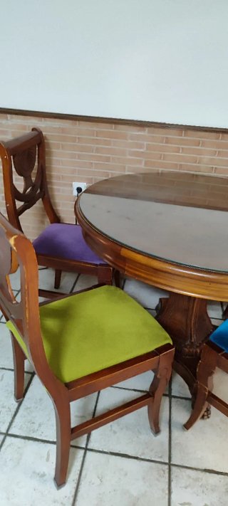 Mesa redonda extensible madera y 4 sillas