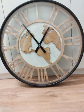 Reloj de pared vintage. Hierro, madera y  cristal.